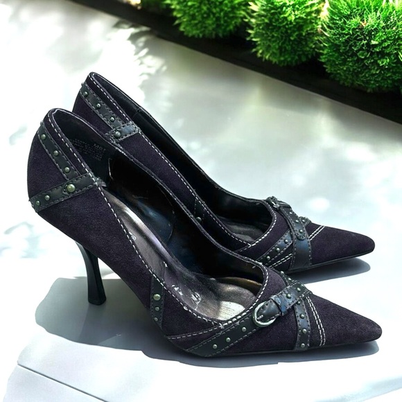 Mia Black Suede Pointy Toe Heel - Picture 2 of 16